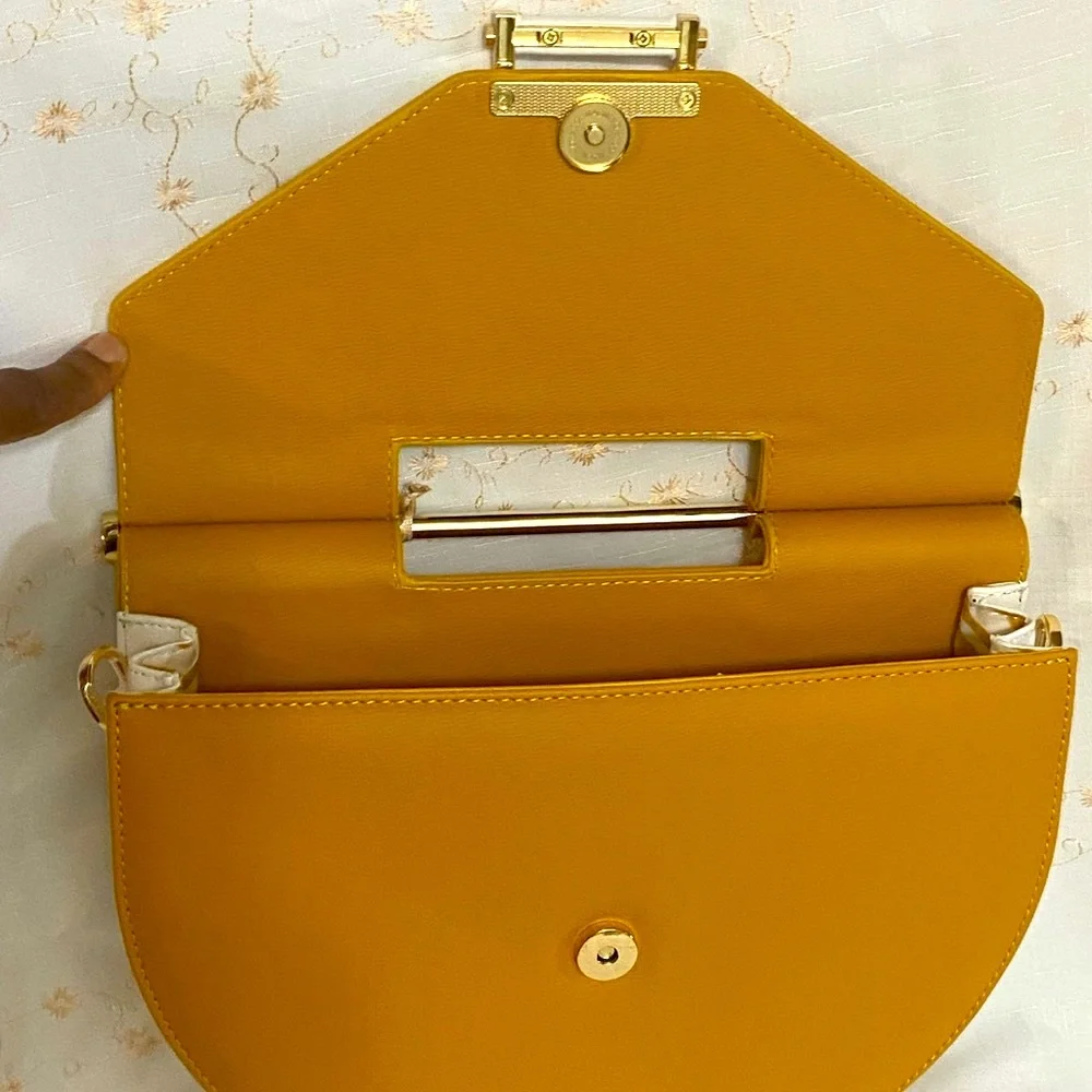 NWT Matmazel design beautiful  orange   hand bag . - Picture 9 of 13